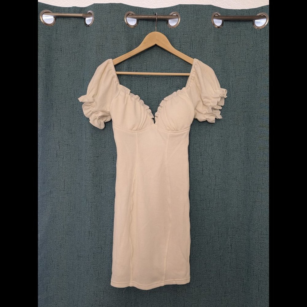 Selfie Leslie Gardenia Lane Bodycon Mini Dress S NWT - Picture 3 of 5